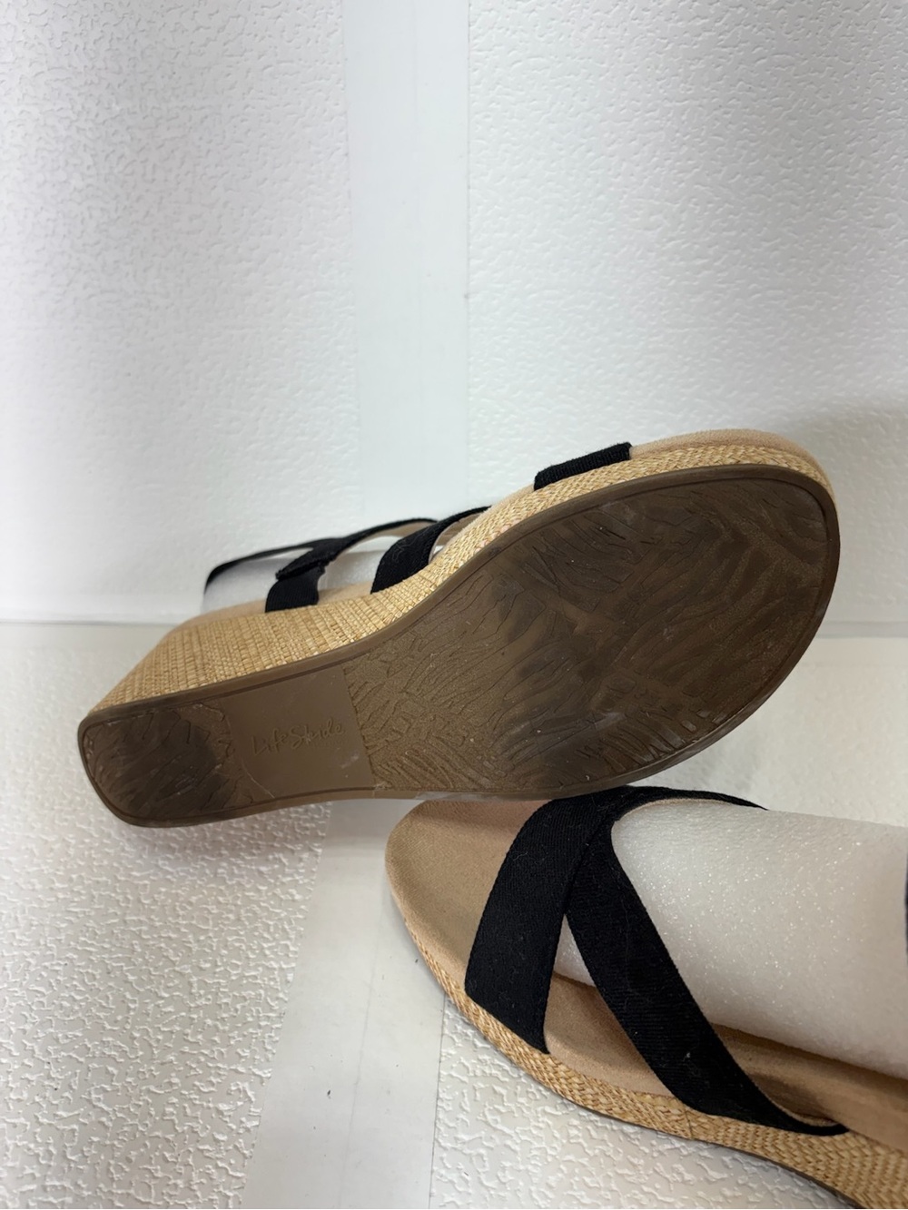 Life Stride Black Cross-Strap Wedge Sandals s317 - Picture 4 of 6